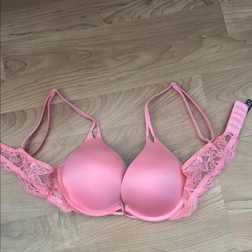 Elegant Pink Lace Bra